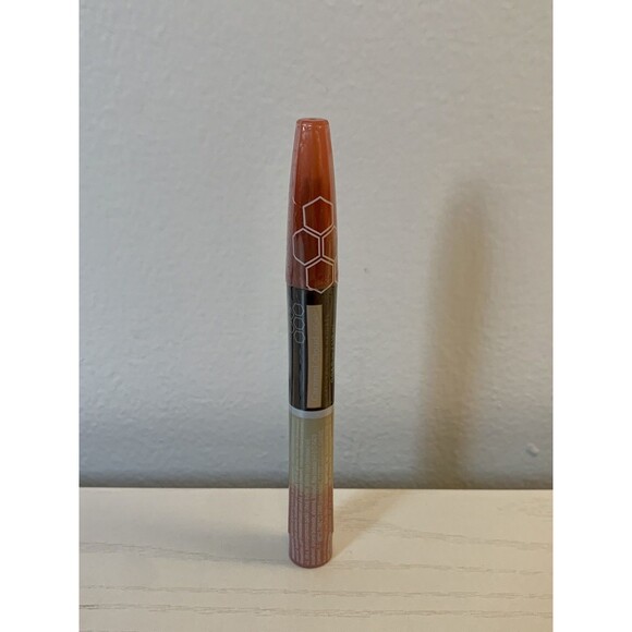 Burt's Bees 100% Natural Moisturizing Tinted Lip Oil 604 Caramel Cloud New Seale - Picture 3 of 5